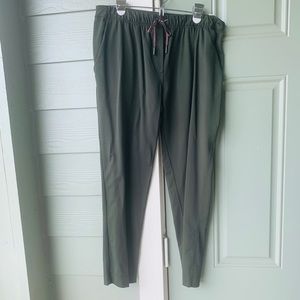 LULULEMON Women’s Jogger 25” Luon